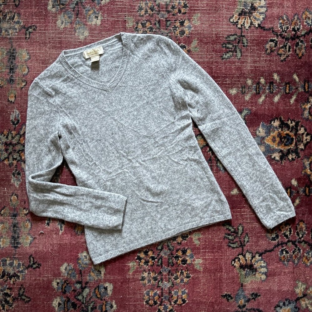 Peck & Peck Cashmere Grey V Neck Sweater S
